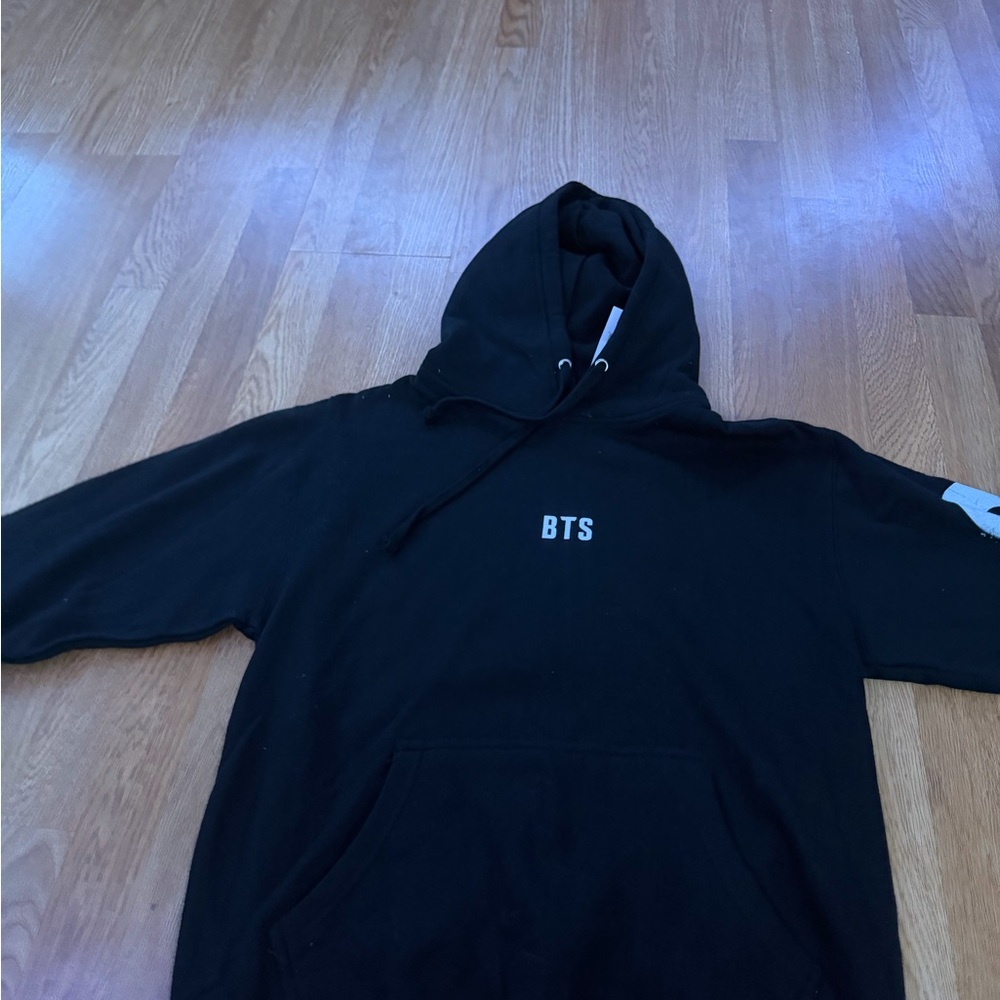Target Exclusive BTS Merch 2026 BTS Arirang World Tour Hoodie BTS Merch Sz M